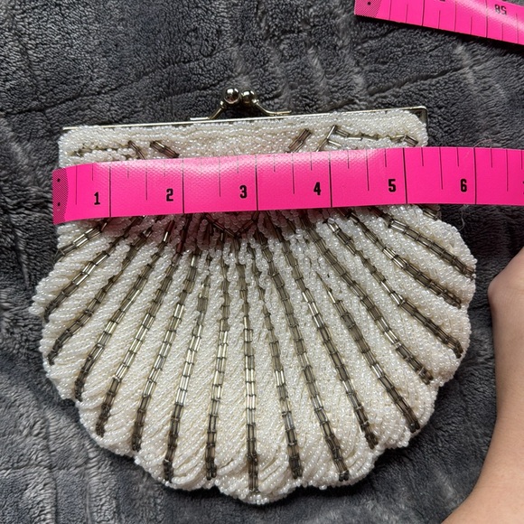 Vintage white beaded evening clutch/ bag /purse - Picture 8 of 15